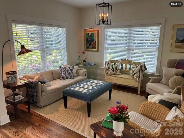 12 Twig Lane, Asheville, NC 28803