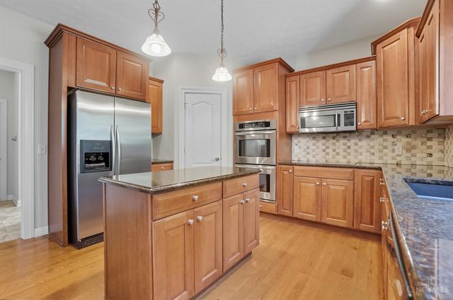 295 Stratford Lane, Beavercreek Twp, OH 45385