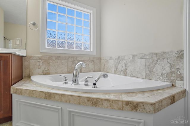 295 Stratford Lane, Beavercreek Twp, OH 45385