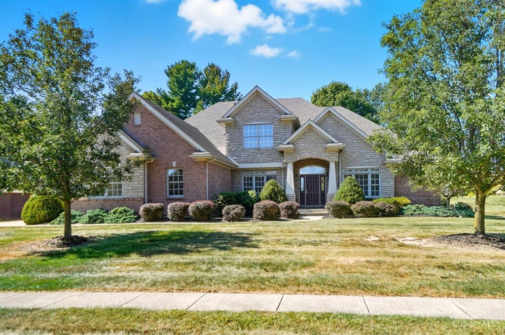 295 Stratford Lane, Beavercreek Twp, OH 45385