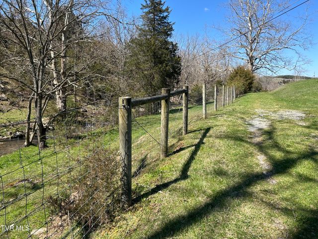 891 Belfast Mill Road Road, Cedar Bluff, VA 24609