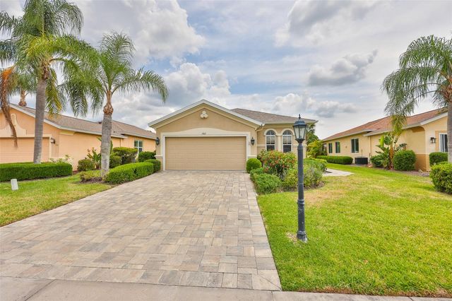 1907 STERLING GLEN COURT, Sun City Center, FL 33573