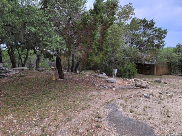 808 Lasso Loop, Canyon Lake, TX 78133