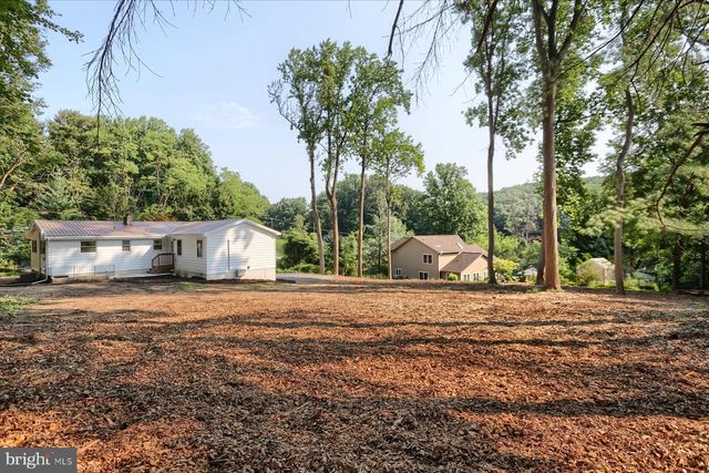 560 HILL CHURCH RD, Hummelstown, PA 17036