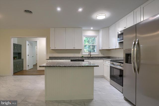560 HILL CHURCH RD, Hummelstown, PA 17036