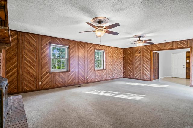 1213 Eastview Drive, Jacksonville, AR 72076