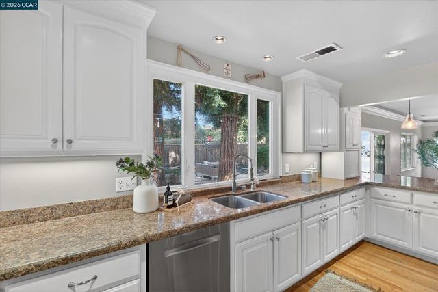4549 Coolidge St, Concord, CA 94521