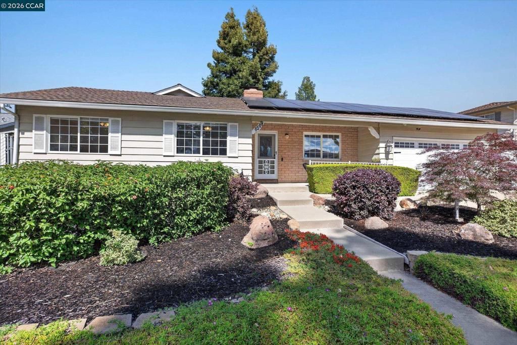 Image 1 of property listing at 4549 Coolidge St, Concord, CA 94521