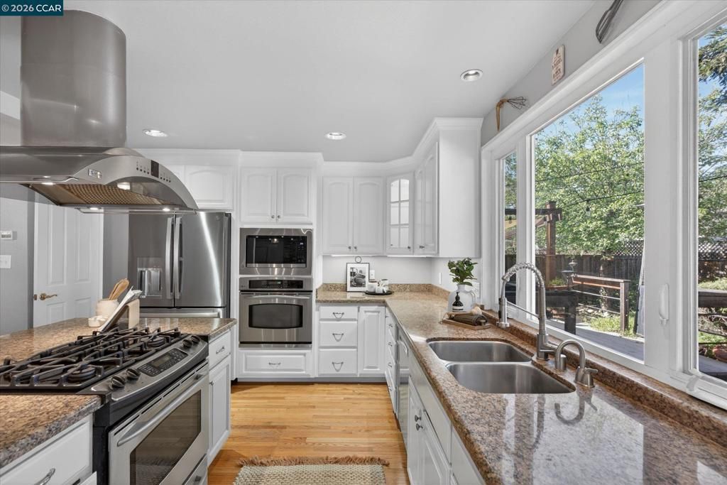 Image 11 of property listing at 4549 Coolidge St, Concord, CA 94521