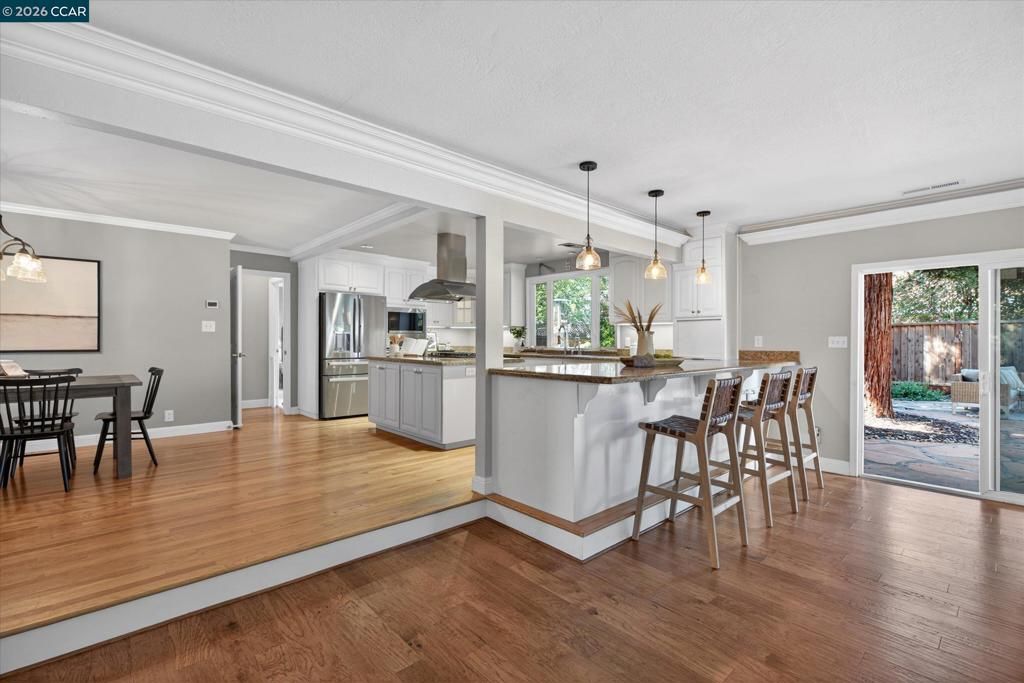 Image 12 of property listing at 4549 Coolidge St, Concord, CA 94521