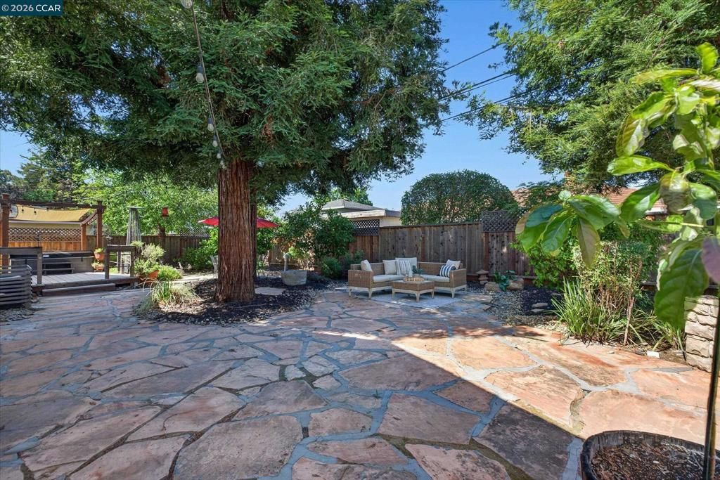 Image 24 of property listing at 4549 Coolidge St, Concord, CA 94521