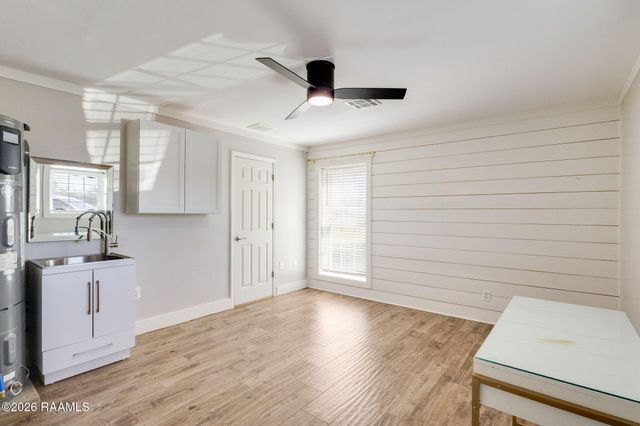 303 National Road, Opelousas, LA 70570