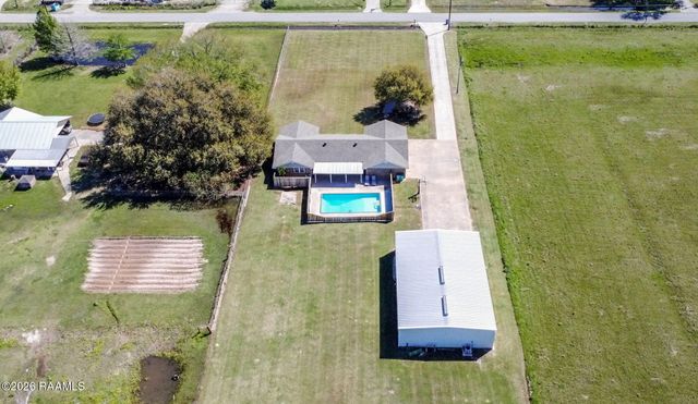 303 National Road, Opelousas, LA 70570