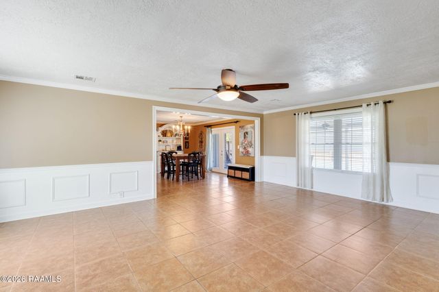 303 National Road, Opelousas, LA 70570