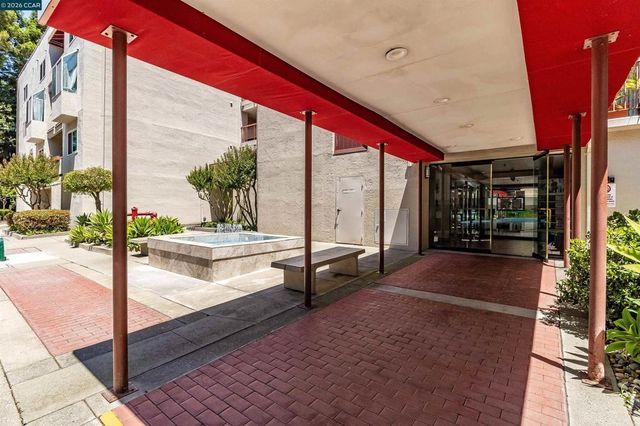 3173 Wayside Plaza 301, Walnut Creek, CA 94597