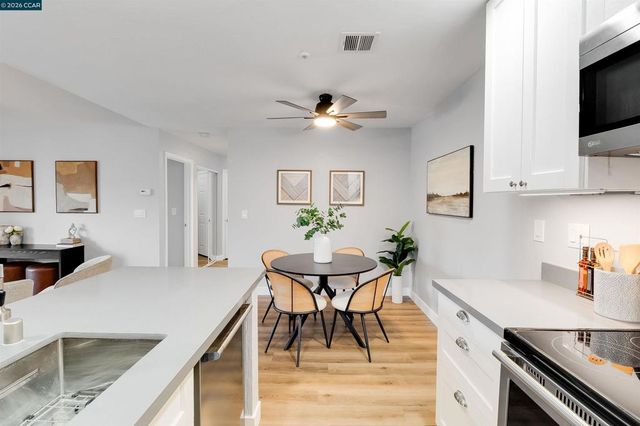 3173 Wayside Plaza 301, Walnut Creek, CA 94597