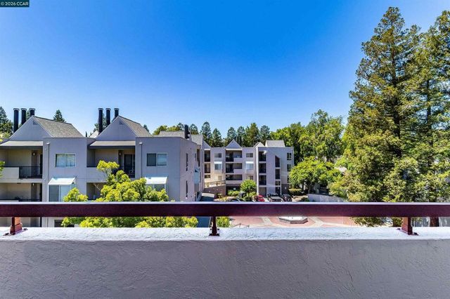 3173 Wayside Plaza 301, Walnut Creek, CA 94597