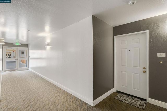 3173 Wayside Plaza 301, Walnut Creek, CA 94597