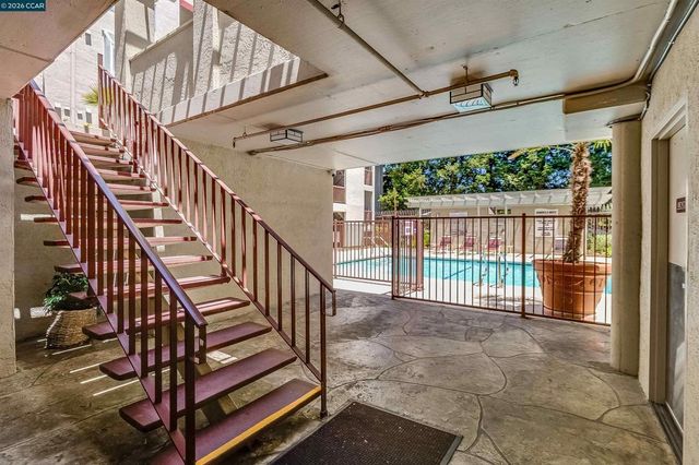 3173 Wayside Plaza 301, Walnut Creek, CA 94597