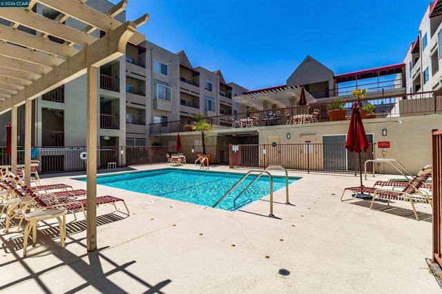 3173 Wayside Plaza 301, Walnut Creek, CA 94597