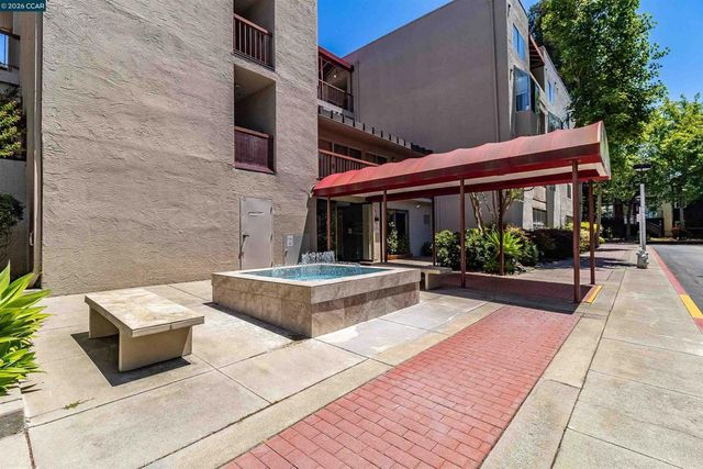 3173 Wayside Plaza 301, Walnut Creek, CA 94597