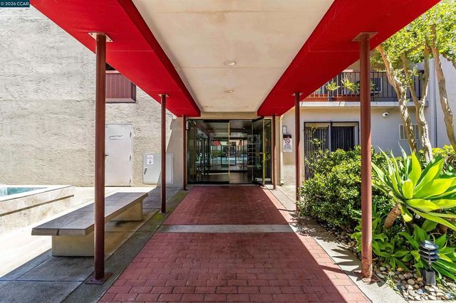 3173 Wayside Plaza 301, Walnut Creek, CA 94597