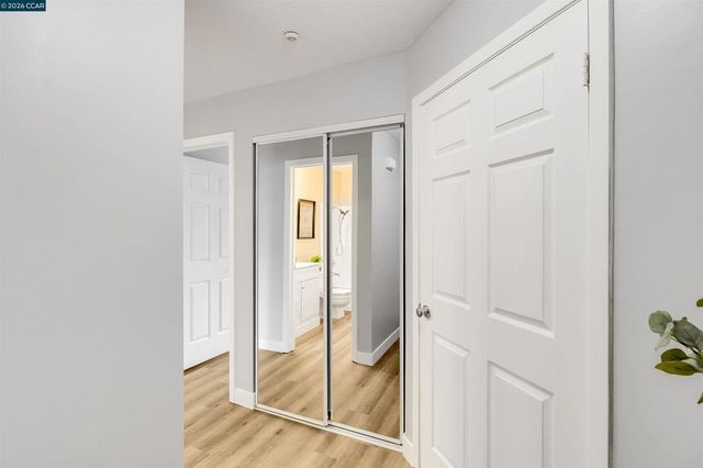 3173 Wayside Plaza 301, Walnut Creek, CA 94597