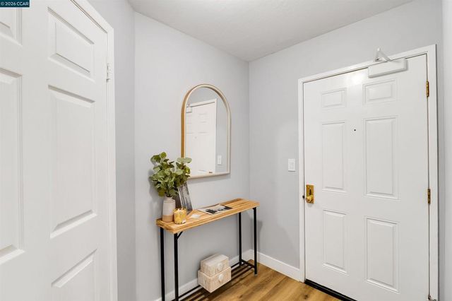 3173 Wayside Plaza 301, Walnut Creek, CA 94597