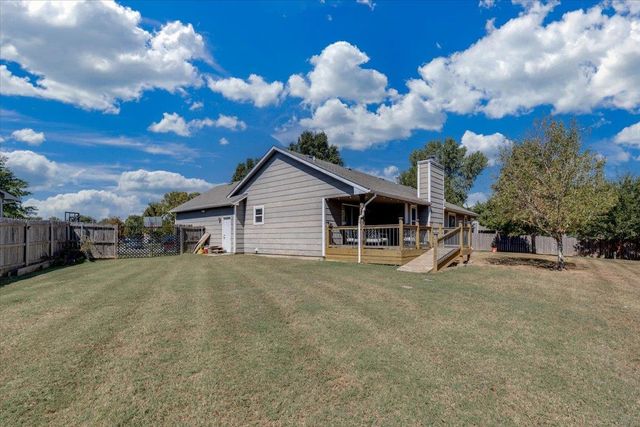 2718 N Parkridge Ct, Wichita, KS 67205