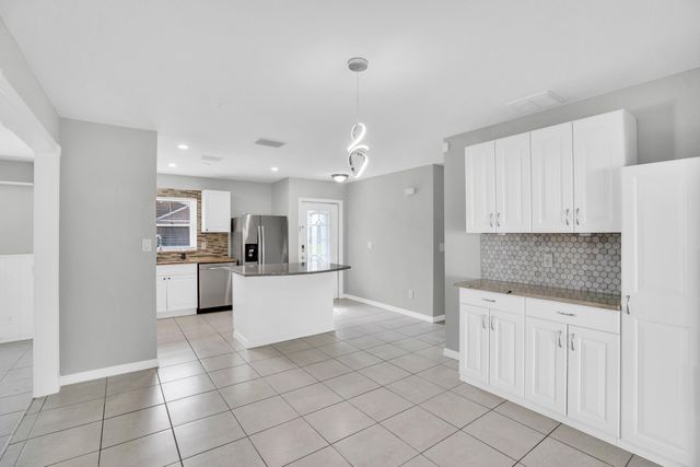 2255 15th Avenue SW, Vero Beach, FL 32962