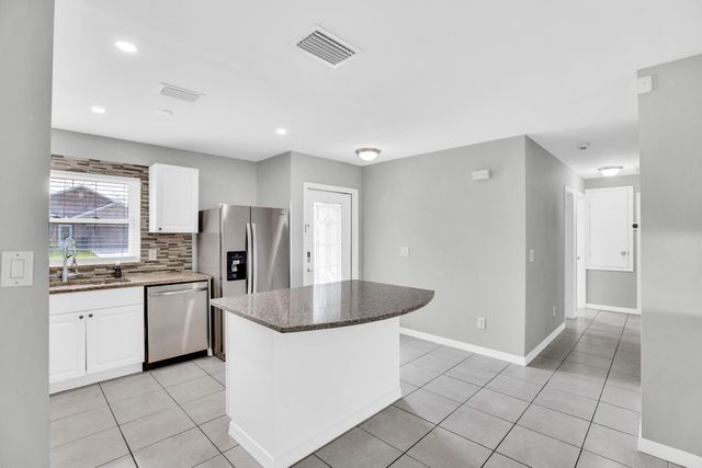 2255 15th Avenue SW, Vero Beach, FL 32962