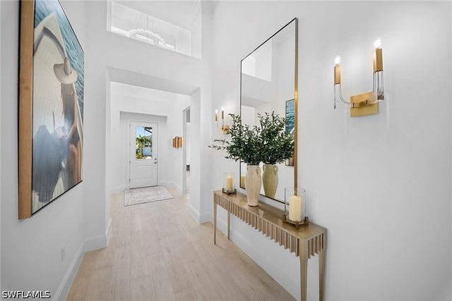 8923 Gustavia CT, Naples, FL 34112