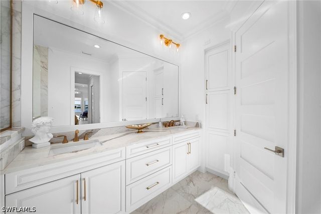 8923 Gustavia CT, Naples, FL 34112