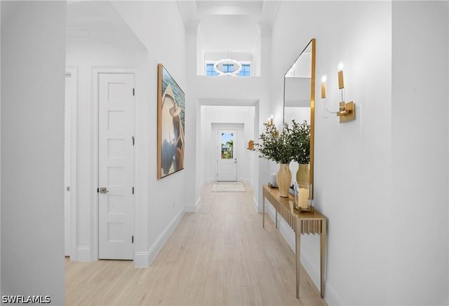 8923 Gustavia CT, Naples, FL 34112