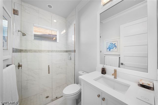 8923 Gustavia CT, Naples, FL 34112