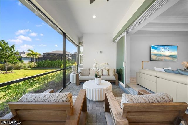 8923 Gustavia CT, Naples, FL 34112