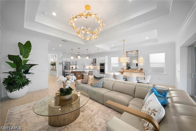 8923 Gustavia CT, Naples, FL 34112