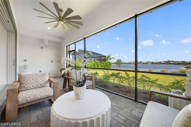 8923 Gustavia CT, Naples, FL 34112