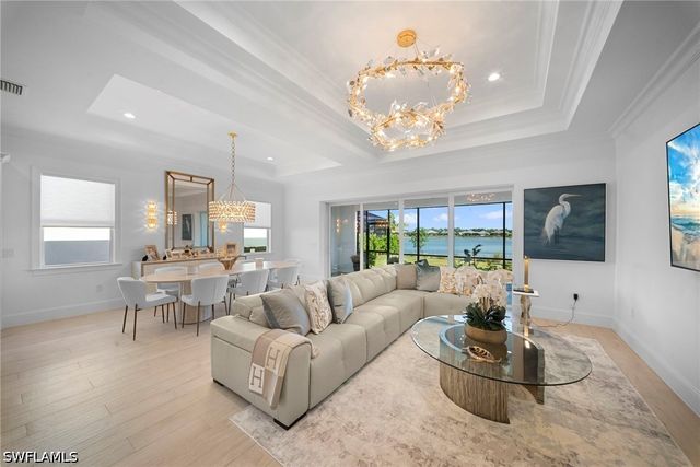 8923 Gustavia CT, Naples, FL 34112