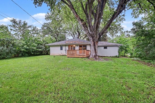 1708 Lydia Avenue W, Roseville, MN 55113