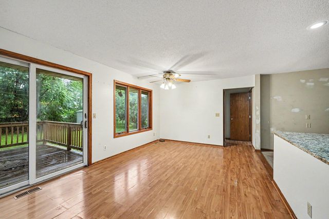 1708 Lydia Avenue W, Roseville, MN 55113