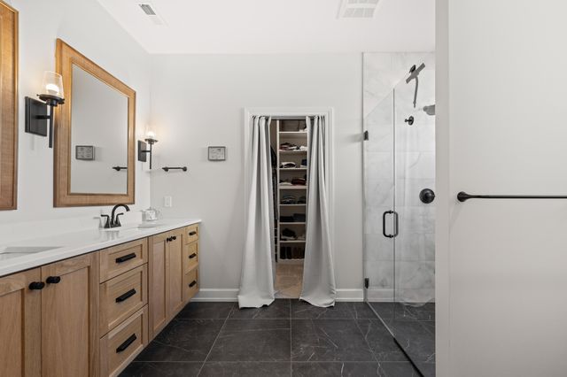 7413 BRACKENHILL DR, Columbia, MO 65203