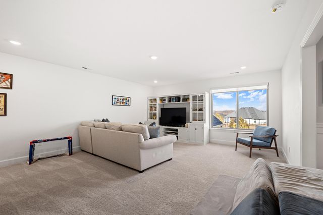 7413 BRACKENHILL DR, Columbia, MO 65203