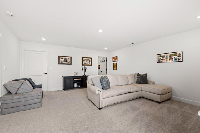 7413 BRACKENHILL DR, Columbia, MO 65203