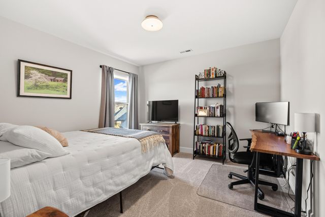 7413 BRACKENHILL DR, Columbia, MO 65203