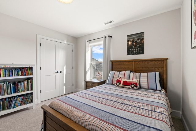 7413 BRACKENHILL DR, Columbia, MO 65203