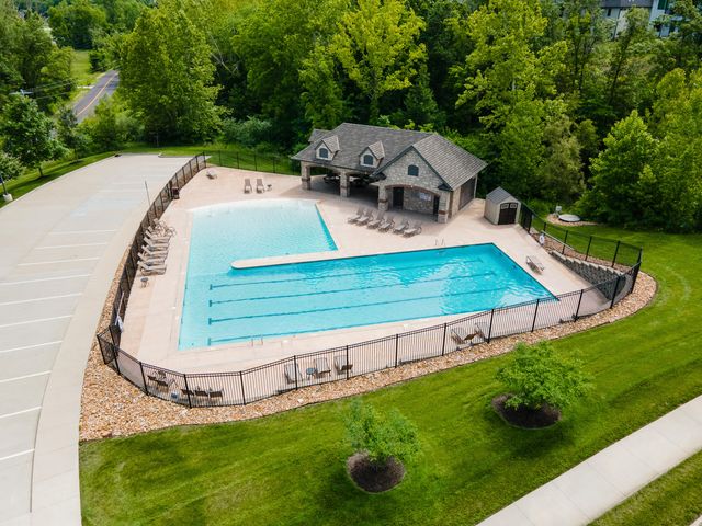 7413 BRACKENHILL DR, Columbia, MO 65203