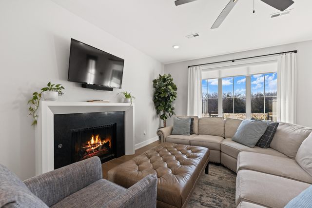 7413 BRACKENHILL DR, Columbia, MO 65203