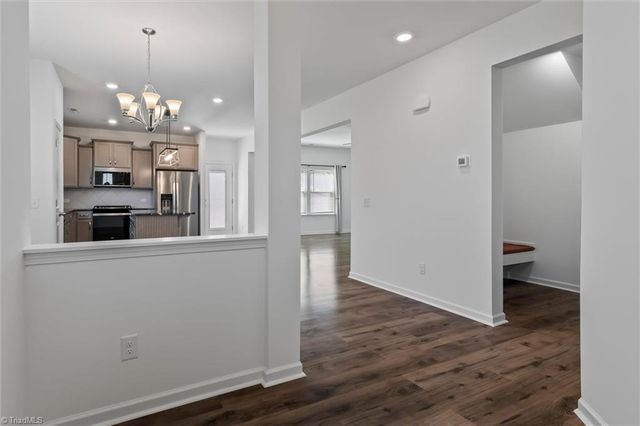 146 Centerpiece Drive, High Point, NC 27265