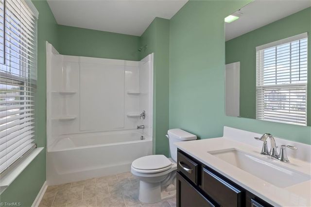 146 Centerpiece Drive, High Point, NC 27265
